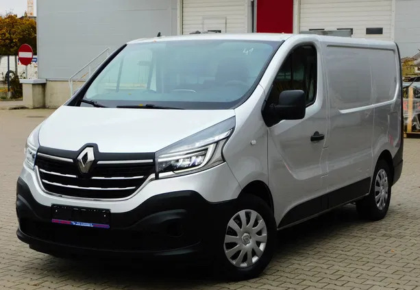 renault trafic młynary Renault Trafic cena 64900 przebieg: 159000, rok produkcji 2020 z Młynary